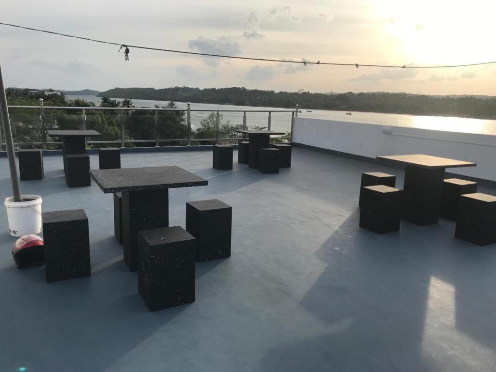 Holiday Villa Тринкомале Екстериор снимка