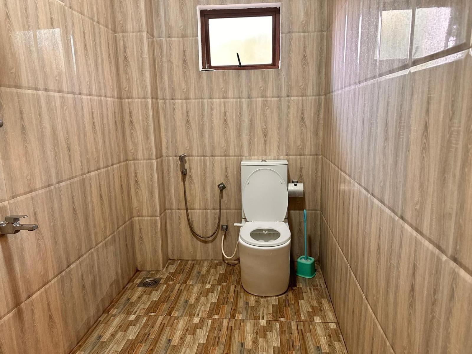 Holiday Villa Тринкомале Екстериор снимка