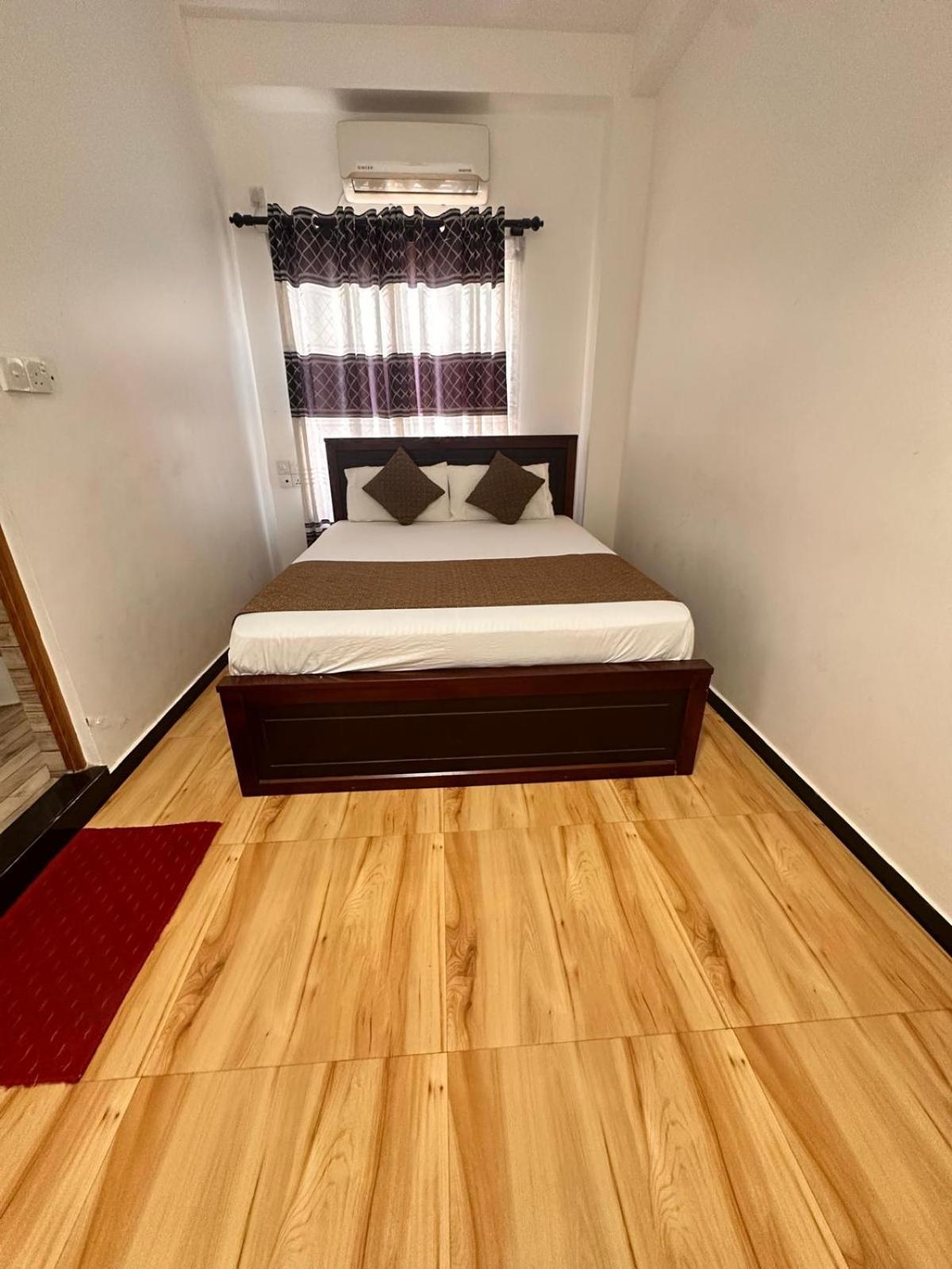Holiday Villa Тринкомале Екстериор снимка