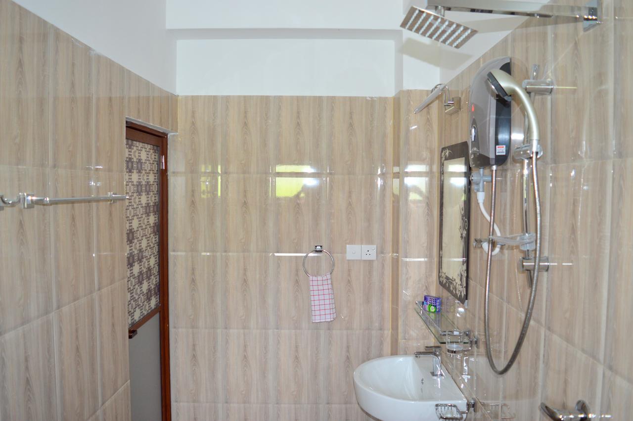 Holiday Villa Тринкомале Екстериор снимка