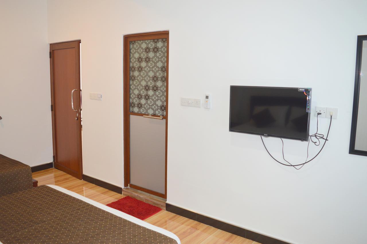 Holiday Villa Тринкомале Екстериор снимка